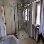 לינה וארוחת בוקר La Casa Di Memy גואלדו טאדינו