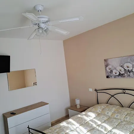לינה וארוחת בוקר La Casa Di Memy
