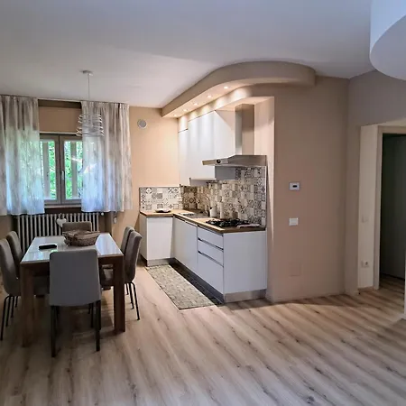 לינה וארוחת בוקר La Casa Di Memy