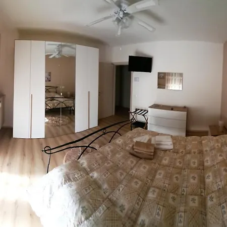 La Casa Di Memy Bed & Breakfast *